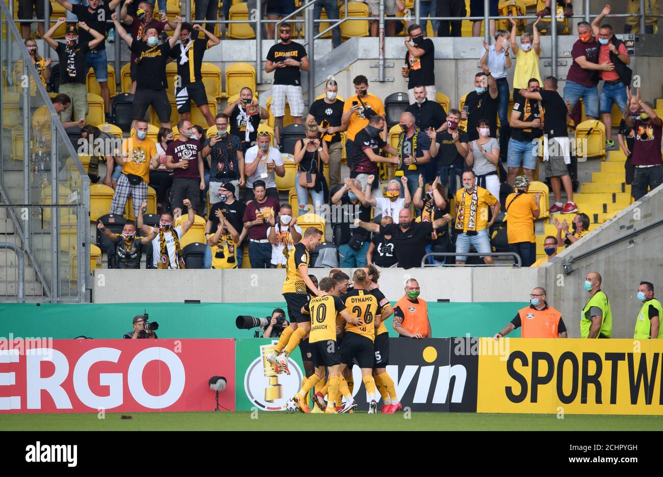 Dennis Borkowski of SG Dynamo Dresden celebrates after scoring during  News Photo - Getty Images