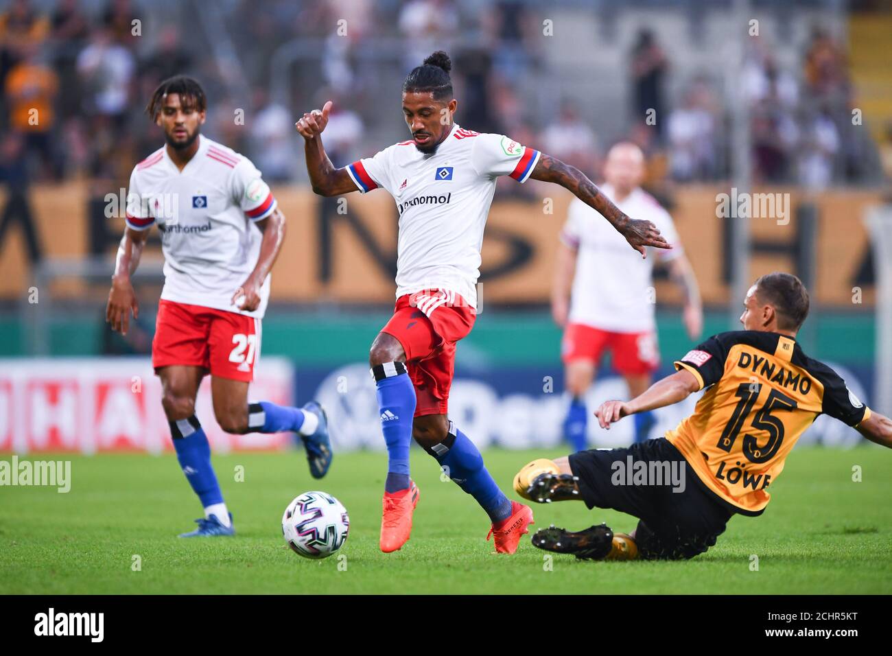 Dresden Deutschland 14th Sep 2020 Jeremy Dudziak Hsv Hamburg Hamburg L Versus Chris Loewe Dresden R Ges Football Dfb Cup 1st Round Dynamo Dresden Hsv Hamburg Hamburg Hamburg 14 09 2020 Football Soccer Dfb Cup 1st