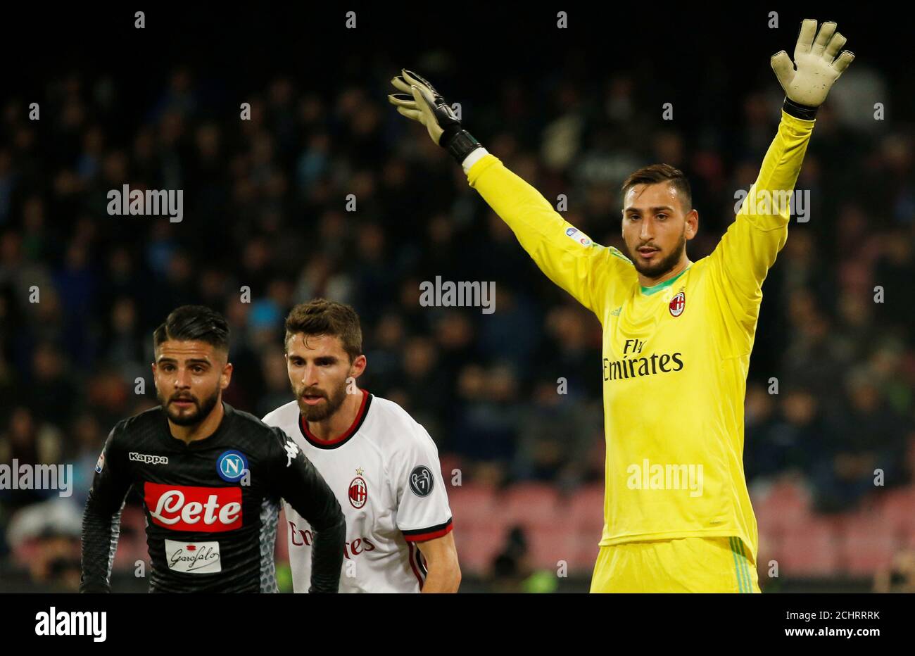 Soccer - Serie A Napoli vs AC Milan - Stadio San Paolo, Naples, Italy - November 18, 2017