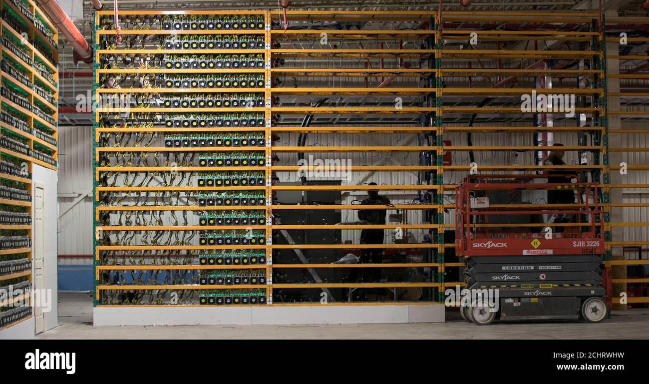 Corporate farming operation hires stock photography and images Alamy