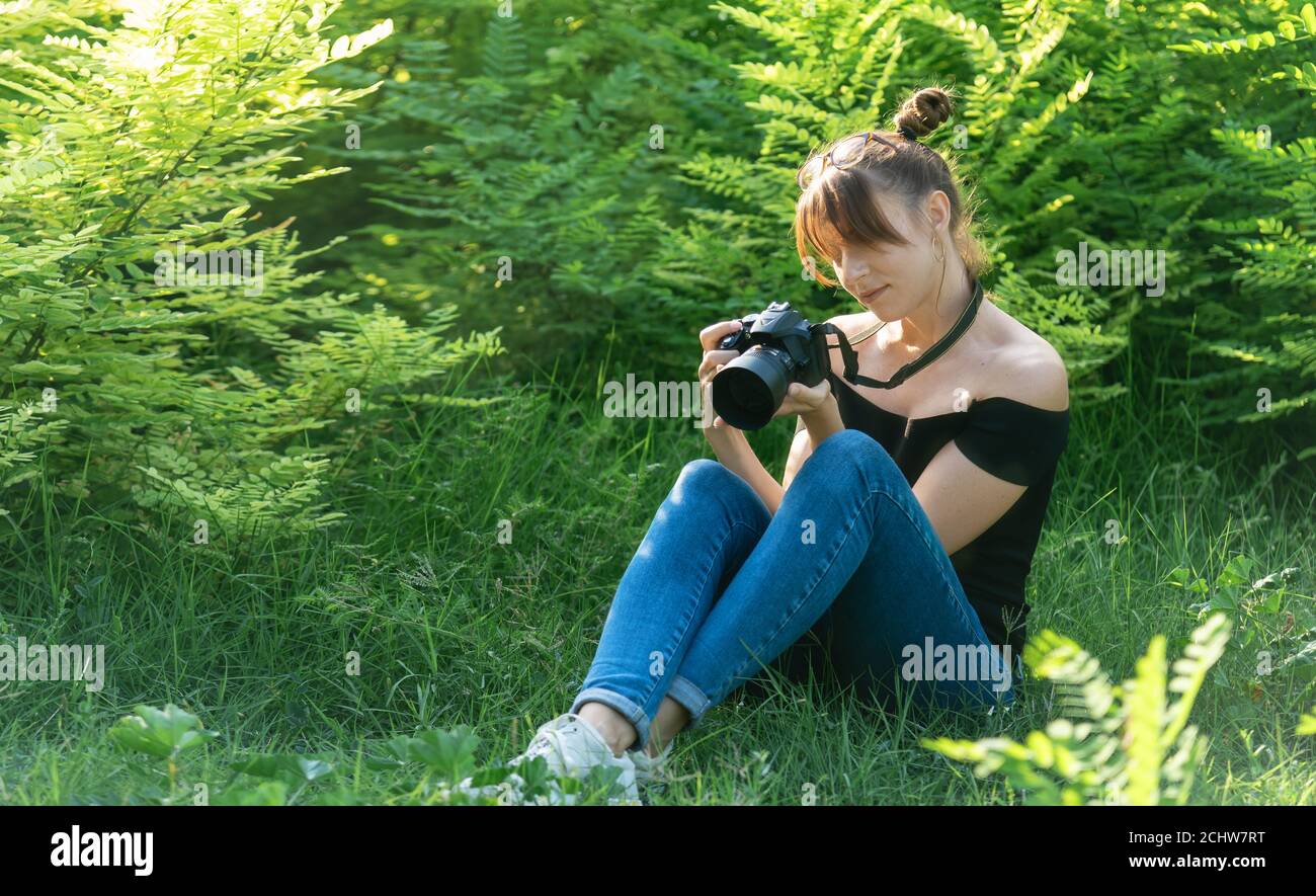 Sitting On Camera Of A Photographer Hi res Stock Photography And Images sitting-on-camera-of-a-photographer-hi-res-stock-photography-and-images