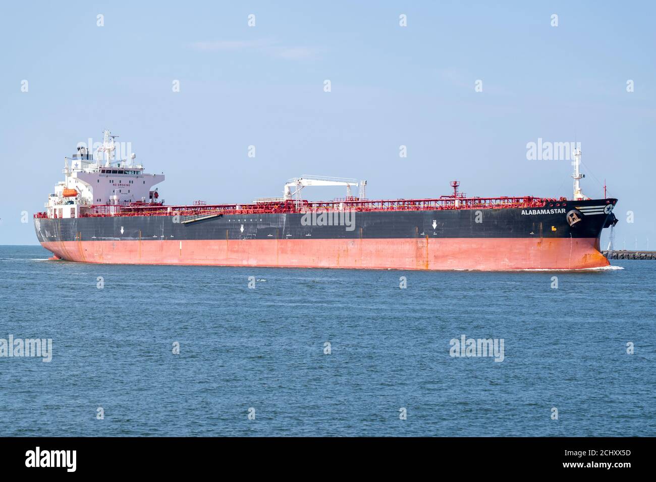 crude oil tanker ALABAMA STAR inbound Amsterdam Stock Photo