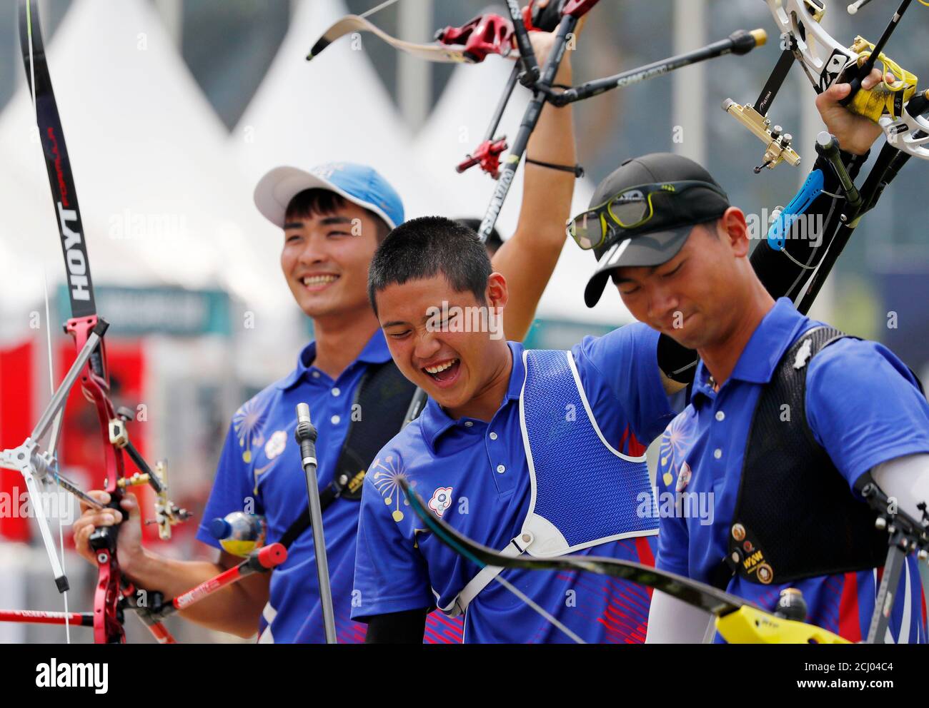 Mens team recurve hires stock photography and images Alamy