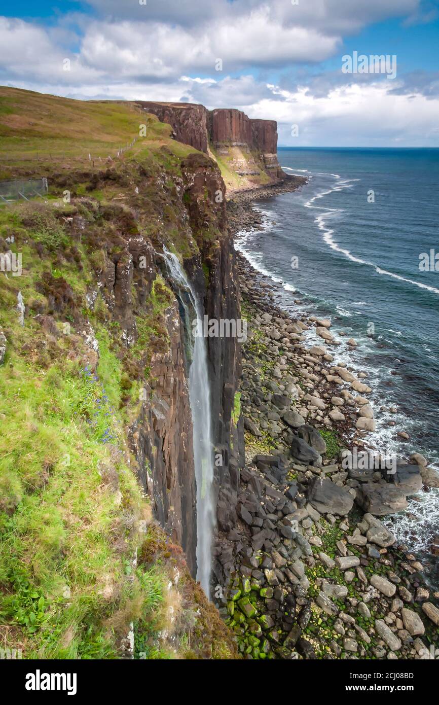 Kilt Rock and Mealt Falls, Isle of Skye, Scotland Stock Photo - Alamy
