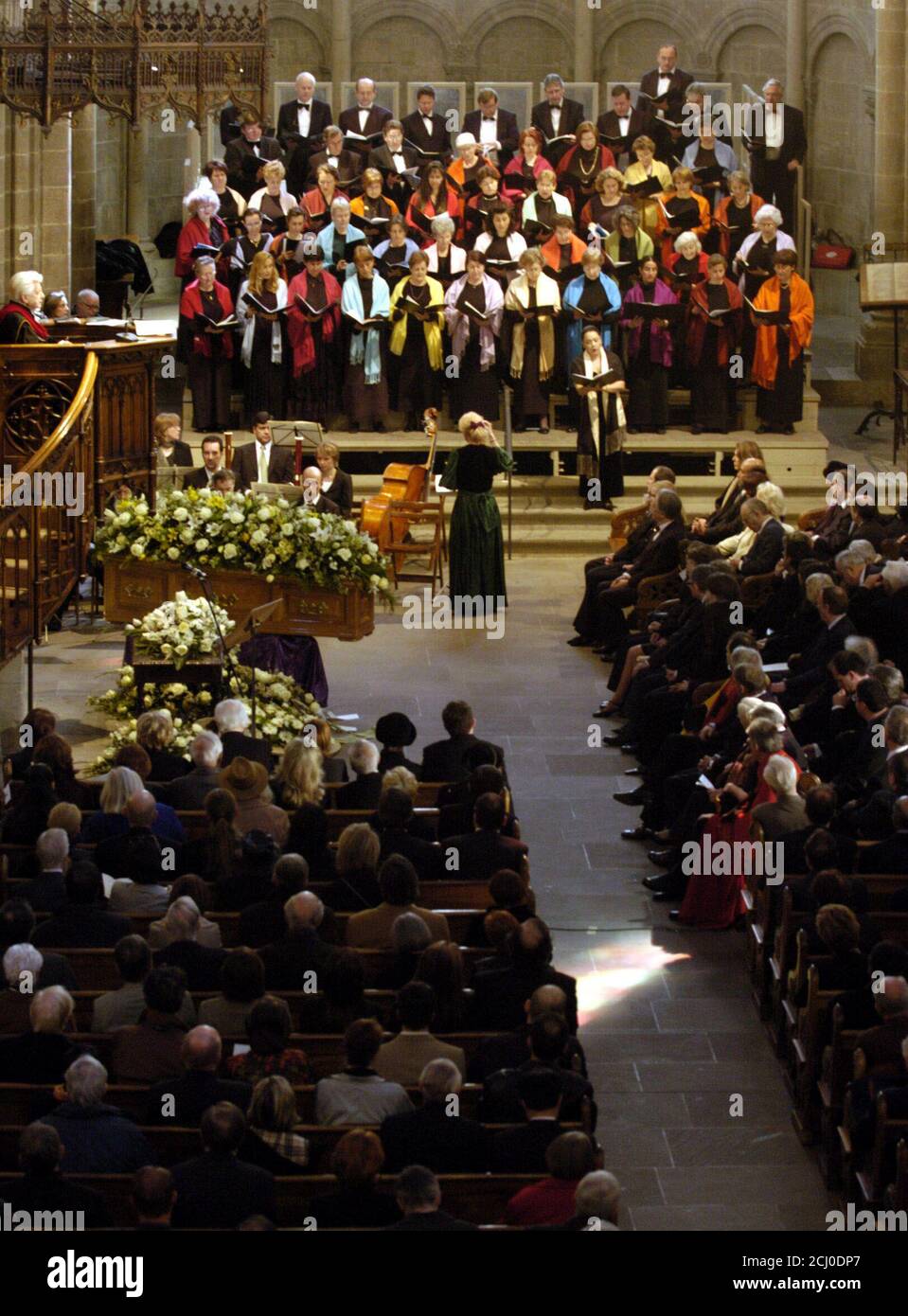 Peter ustinov memorial High Resolution Stock Photography and Images Alamy(00)