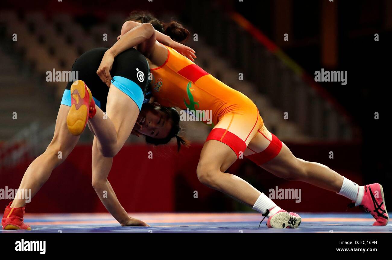 Asian Girls Wrestle