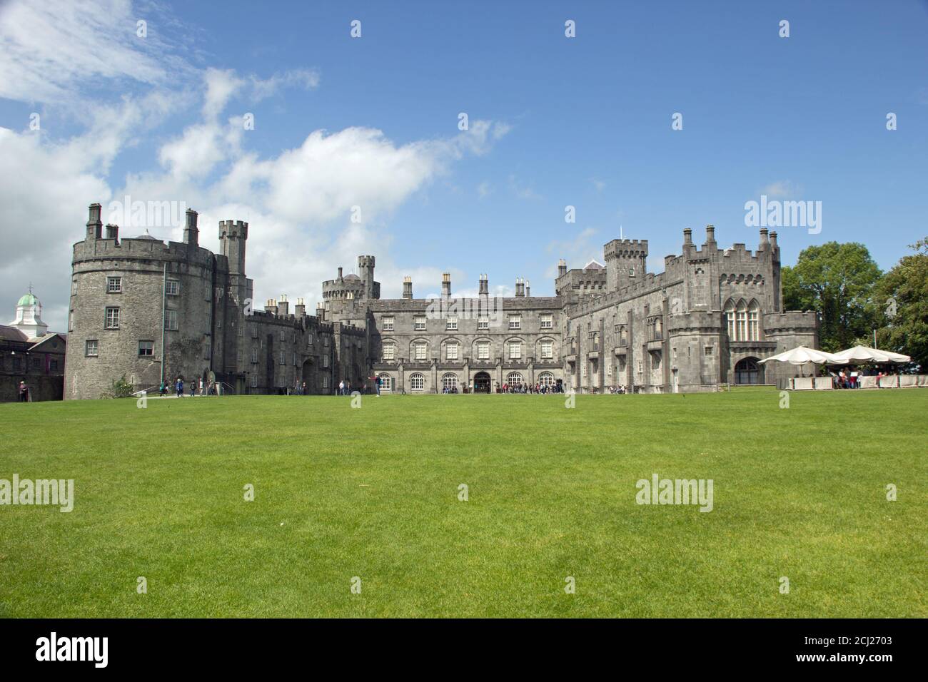 Kilkenny castle gardens hi-res stock photography and images - Alamy