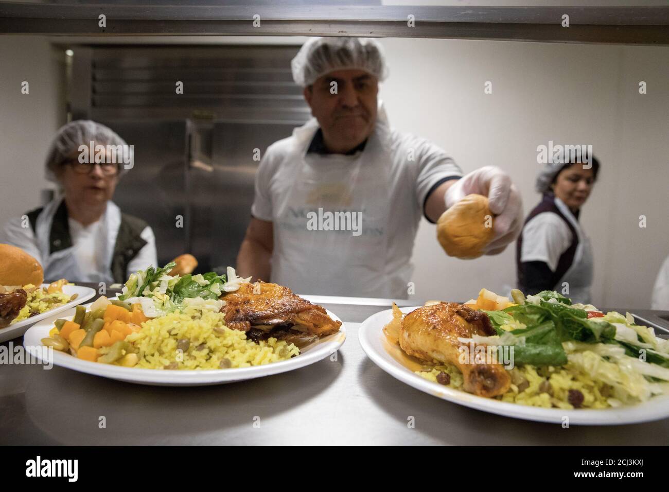 Page 3 Homeless Shelter Food High Resolution Stock Photography And Images Alamy