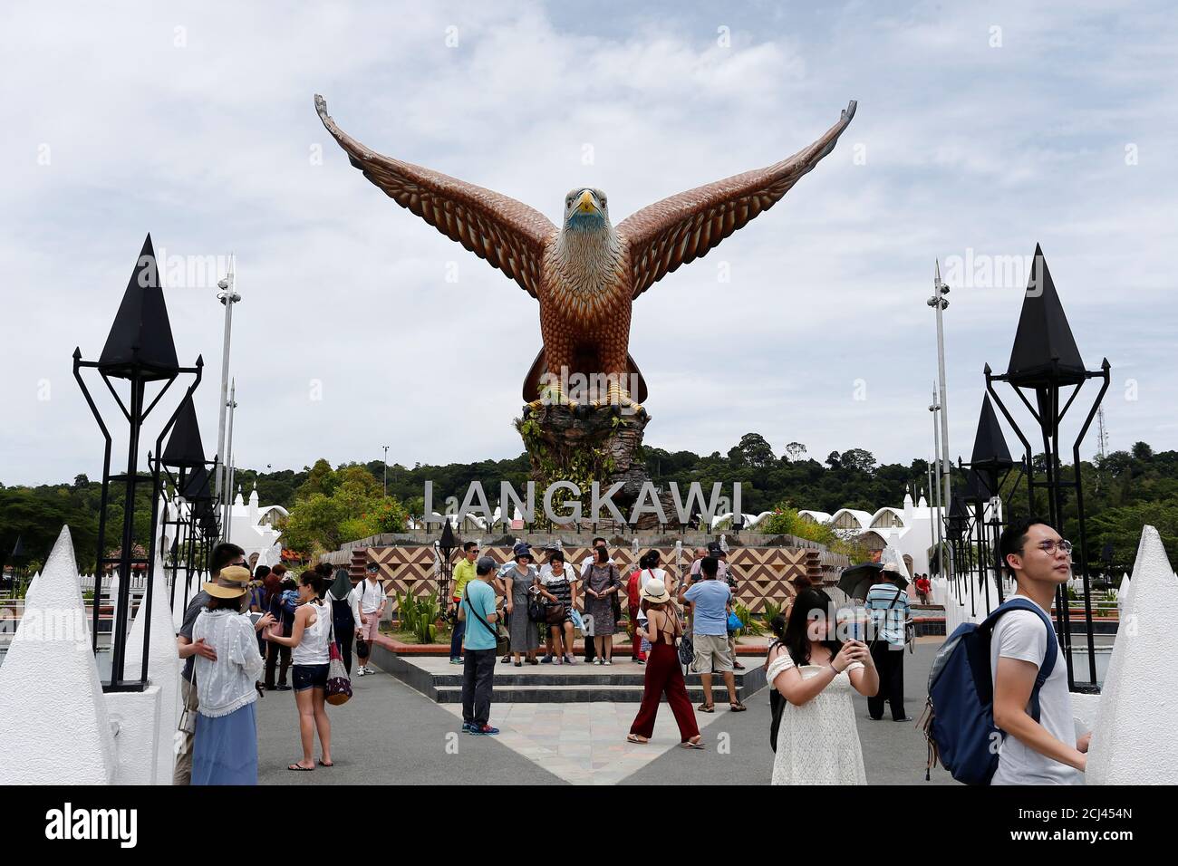 Giant eagle sculpture hi-res stock 