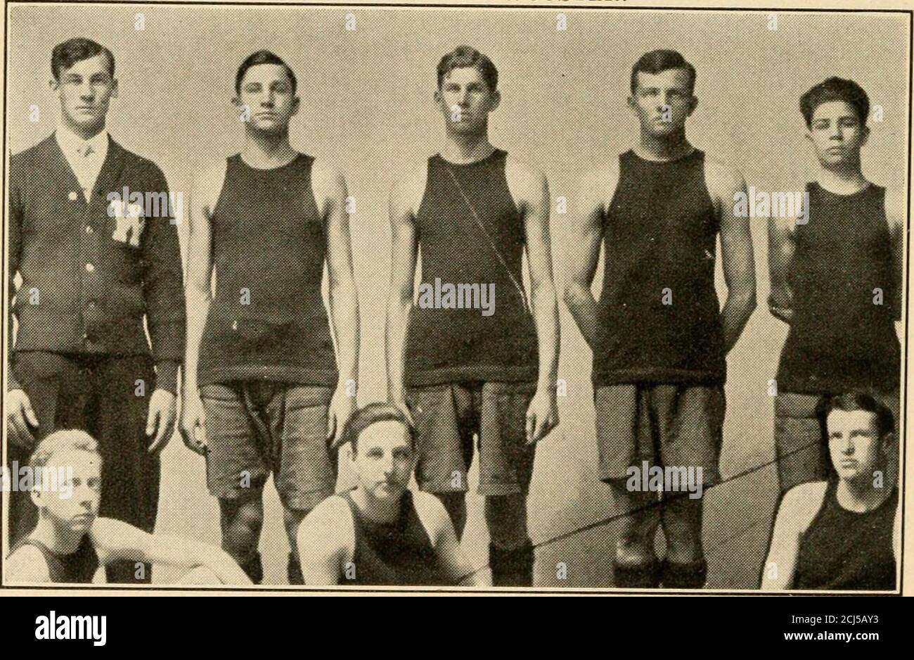 . Spalding's official collegiate basket ball guide . h yv/*!iH &lt;^afb: 2- Chamberlain. Mgrr.; 3. Forman: 4, Lehman; 5,HackPtt: P.. Jonnson: r, Collins. Capt.; 8. Whito; 9. Cameron; 10, Compton; rXTVEKSITY OF WOOSTER. 1, Tinkham Coach: 2. Kocktitzky; 3, Steele; 4, Llewellyn; 5, RockTvell; B. Smiley; 7, Davis, Capt.; 8. Koontz. Martland. Photo. WESTMINSTER COLLEGE, FULTON, MO. SPALDINGS ATHLETIC LIBRARY. 127 1901—oi1602—031903—04 PRINCETON-fPrinceton. 22; Harvard, 14.I Princeton. 81; Harvard. 28.[Princeton, 9; Harvard, 24.[Princeton. 28; Harvard, 29.lygrinceton, 8; Harvard. 17.[PV-inceton, 40; Stock Photo