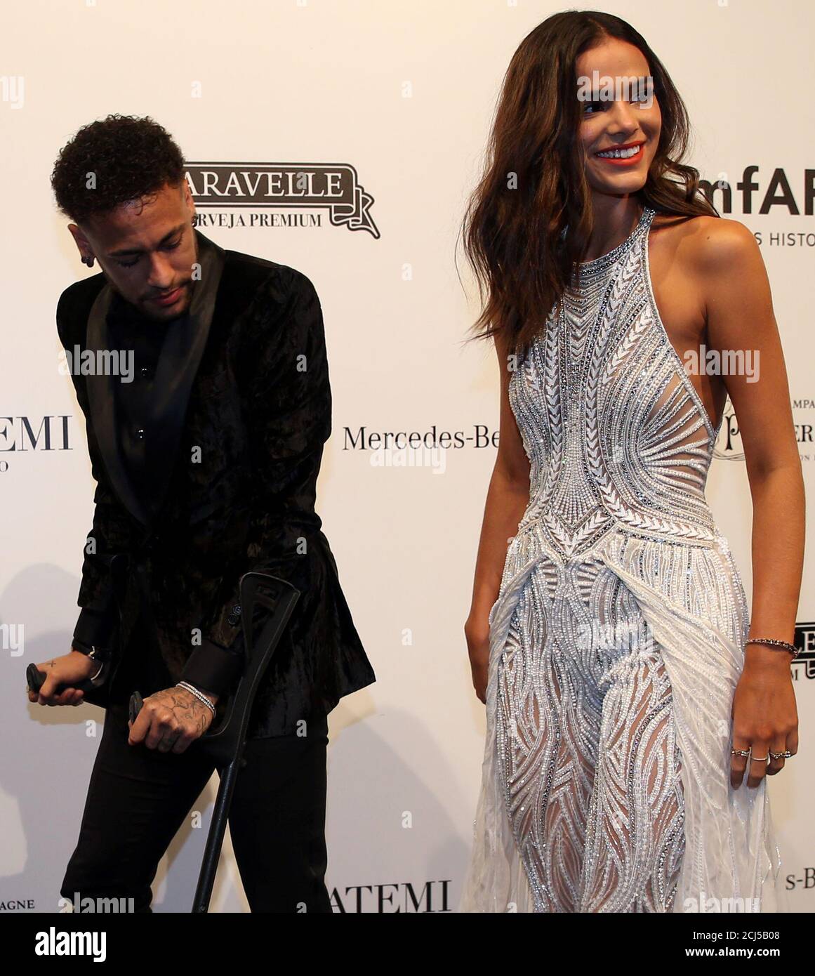 neymar and girlfriend