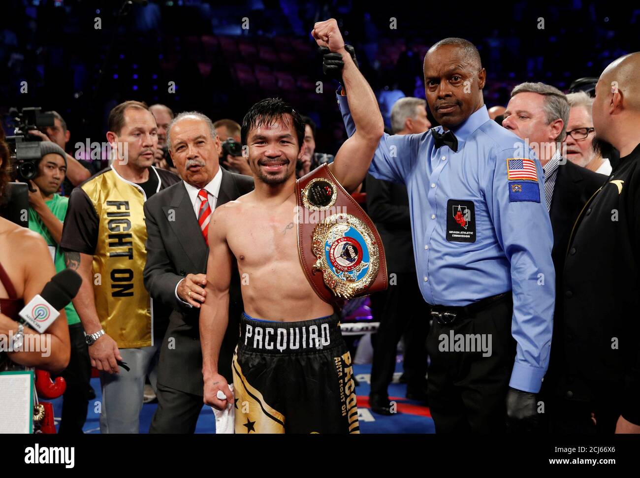 Bukser Rodet etik Manny Pacquiao celebrates his victory over WBO welterweight champion Jessie  Vargas following their title fight at the Thomas & Mack Center in Las  Vegas, Nevada, U.S., November 5, 2016. Referee Kenny Bayless