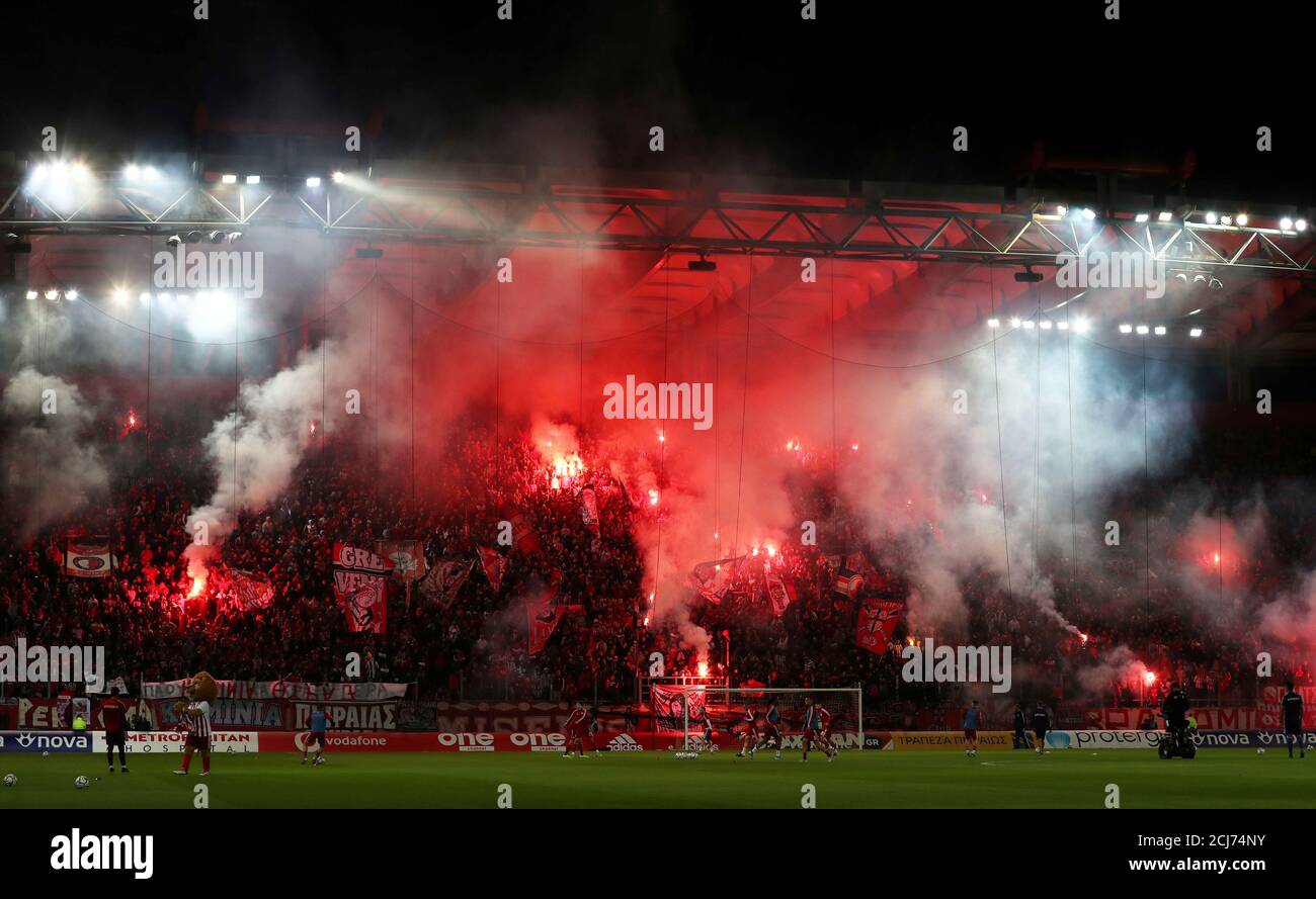 Soccer Football - Greek Superleague - Olympiacos v PAOK Salonika -  Karaiskakis Stadium, Piraeus, Greece - December 1, 2019 Olympiacos fans  with flares REUTERS/Alkis Konstantinidis TPX IMAGES OF THE DAY Stock Photo  - Alamy