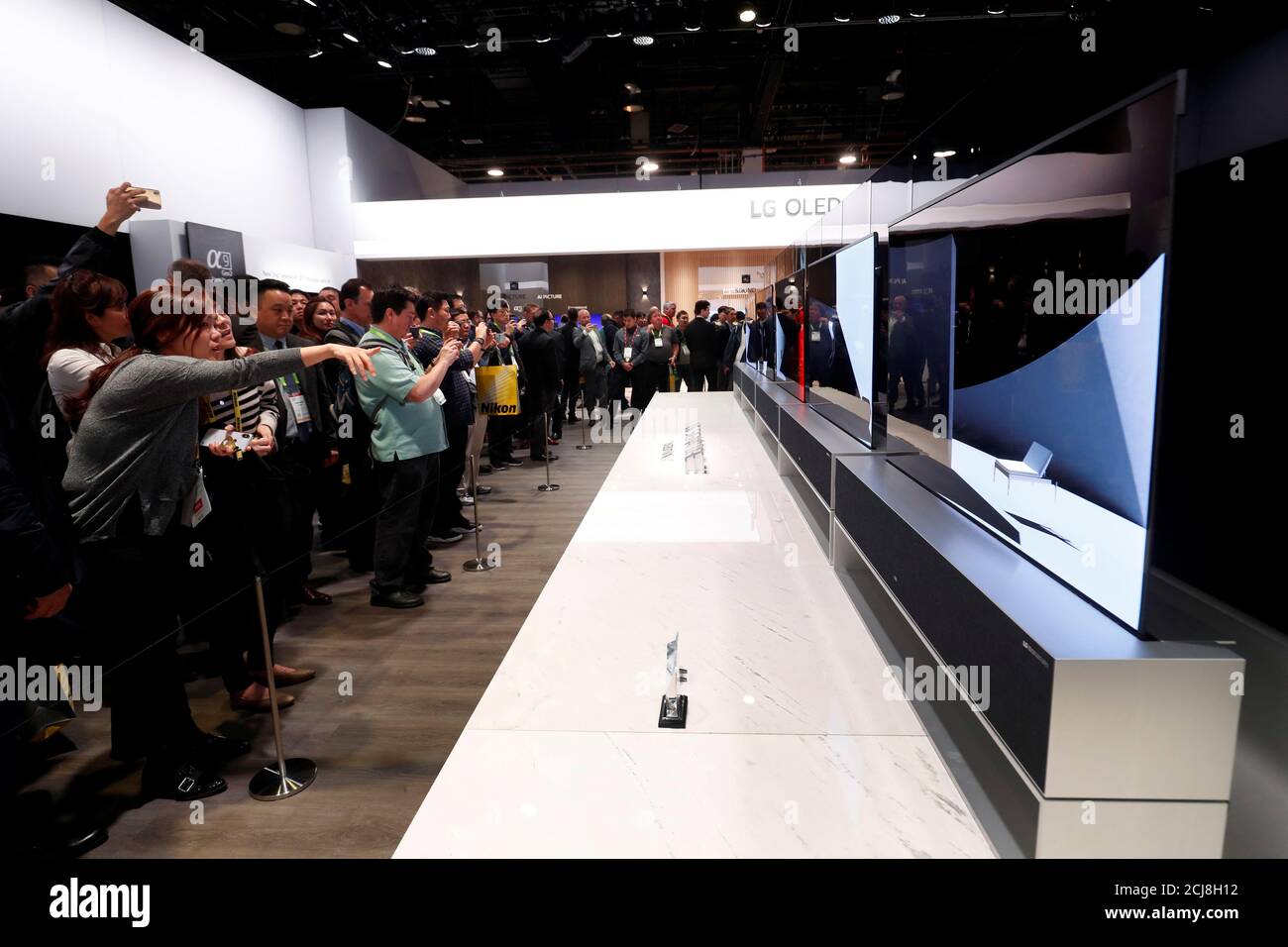 Lg signature oled tv r hires stock photography and images Alamy