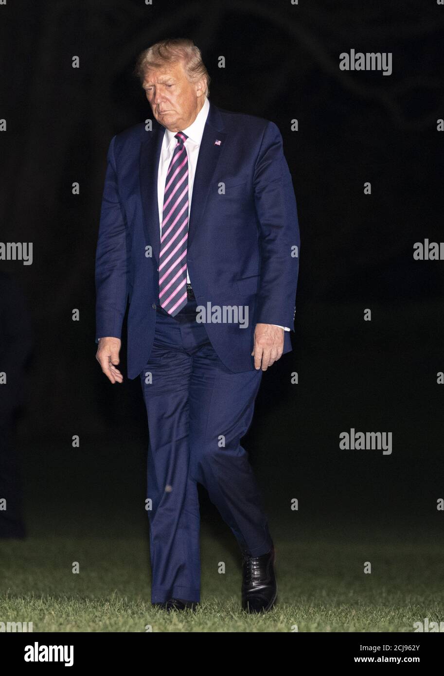 President donald trump returns to the white house hi-res stock ...