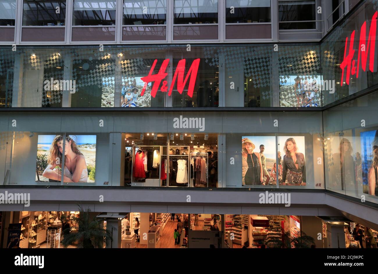 H&M shop is seen in the Oslo City shopping center in Oslo, Norway, June 3,  2017. REUTERS/Ints Kalnins Stock Photo - Alamy