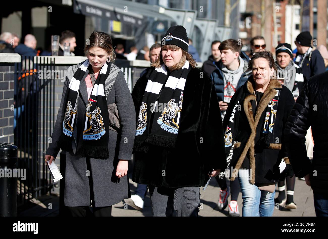 Newcastle United Fans High Resolution Stock Photography And Images Alamy