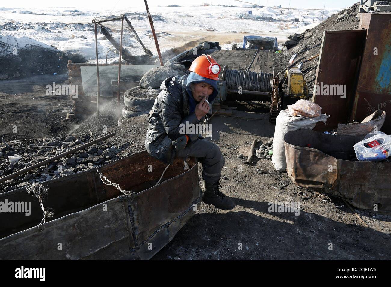Nalaikh coal deposit, outside 
