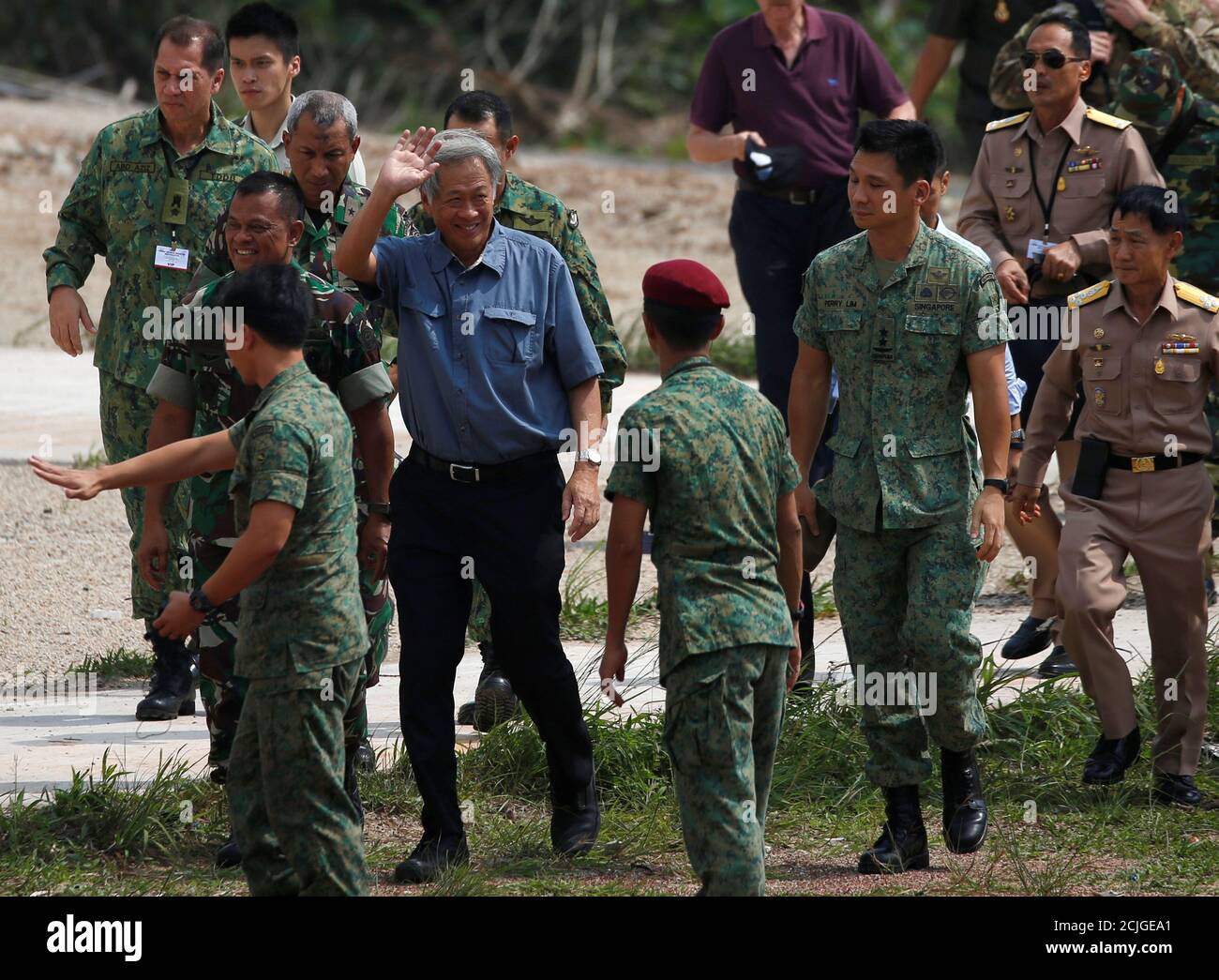 Asean defense ministers meeting plus hi-res stock photography and ...