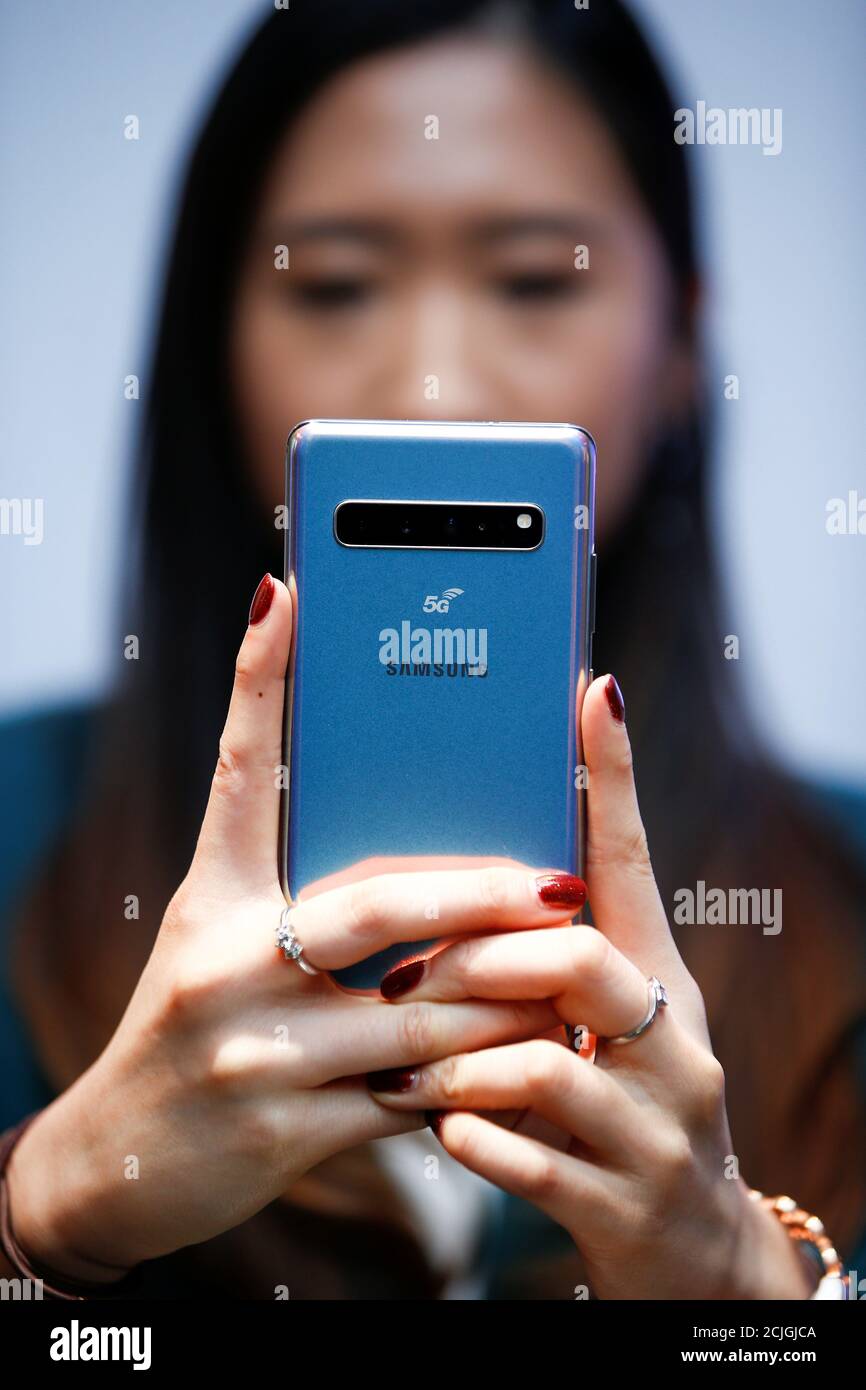 Galaxy S10 High Resolution Stock Photography And Images Alamy Galaxy S10 High Resolution Stock Photography And Images Alamy