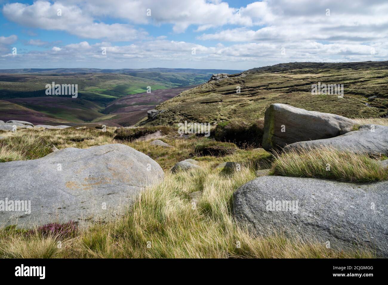 Gritstone rocks at Fairbrook Naze on the northern edge of Kinder Scout, Peak District, Derbyshire, England. Stock Photo