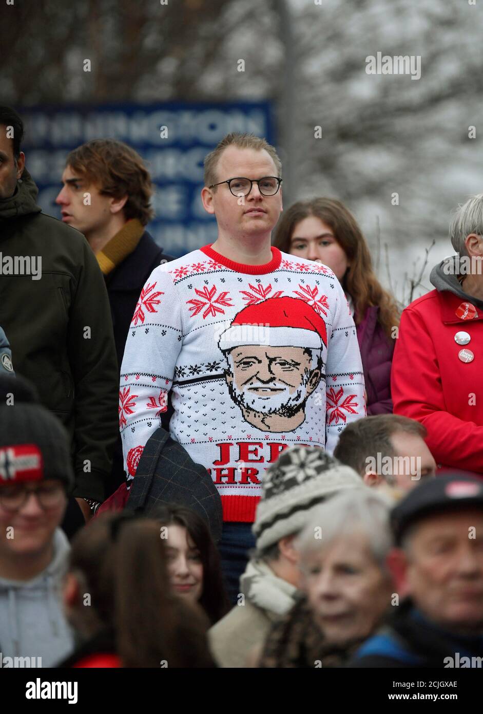 jeremy corbyn christmas jumper