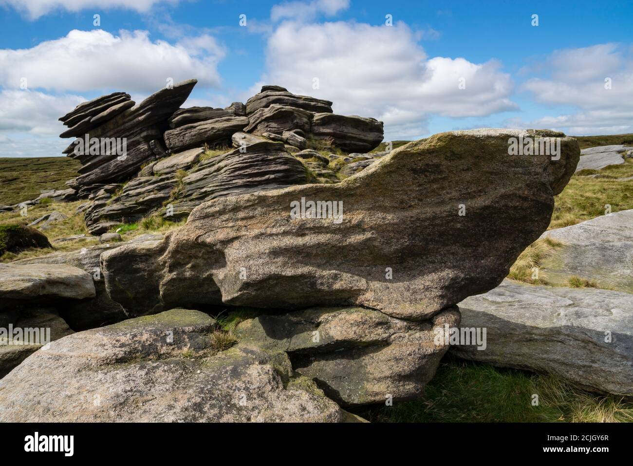 Gritstone outcrop at Fairbrook Naze on the northern edge of Kinder Scout in the Peak District national park, Derbyshire, England Stock Photo
