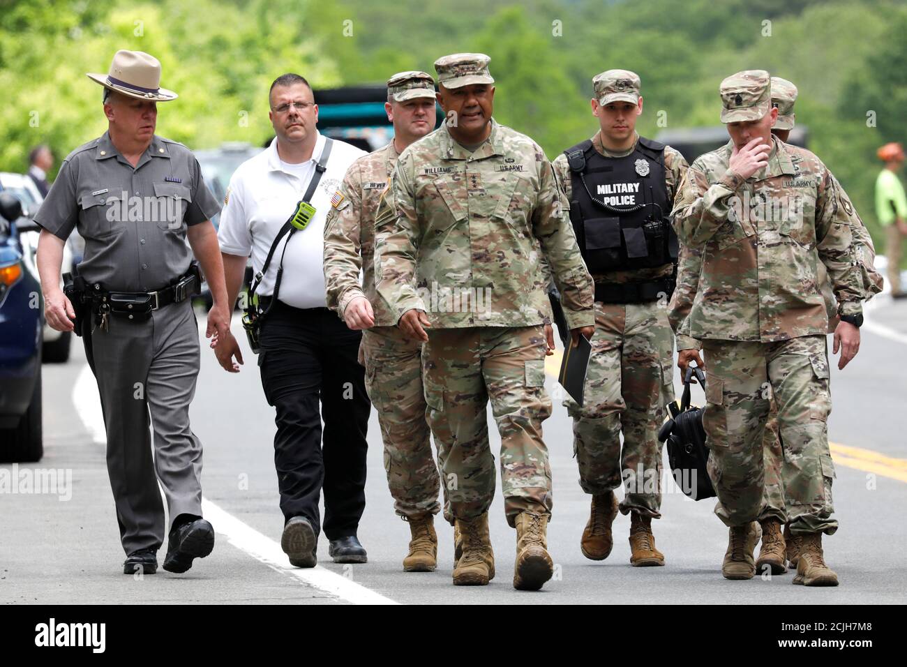 Lieutenant General Darryl A. Williams (C), Superintendent of the United  States Military Academy at West Point