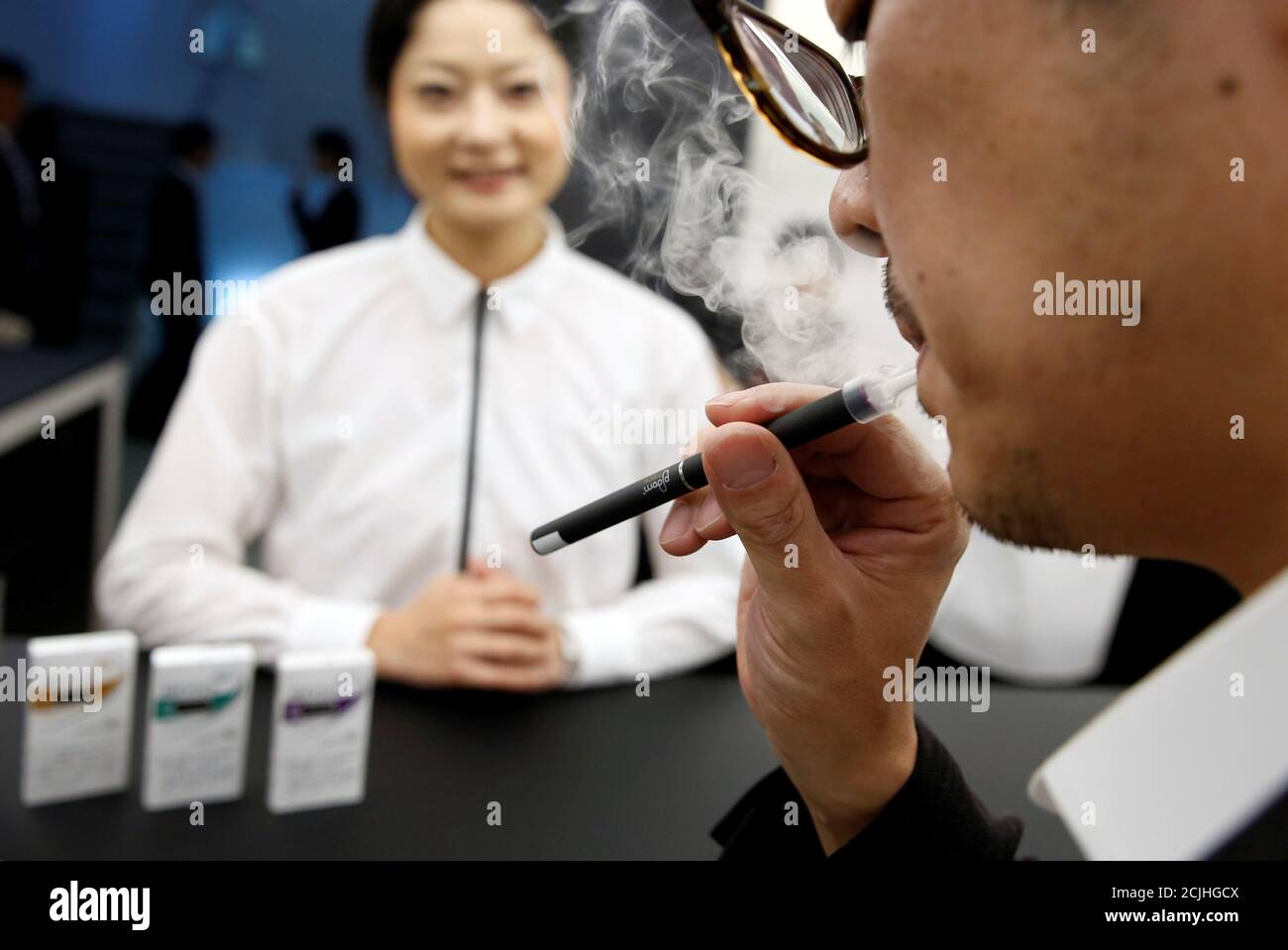 A Journalist Tries Out Japan Tobacco Inc S Ploom Tech Smokeless Vaping Product At The Ploom Shop In Tokyo Japan June 28 17 Reuters Toru Hanai Stock Photo Alamy A Journalist Tries Out Japan Tobacco Inc S Ploom Tech Smokeless Vaping Product At The Ploom Shop In Tokyo Japan June 28 17 Reuters Toru Hanai Stock Photo Alamy