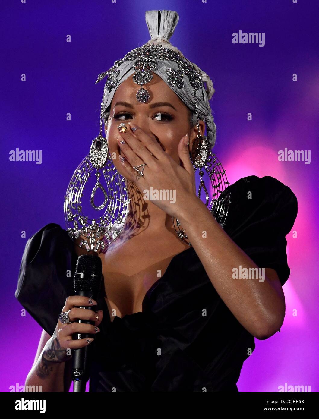 Mtv europe music awards stage hi-res stock photography and images - Alamy