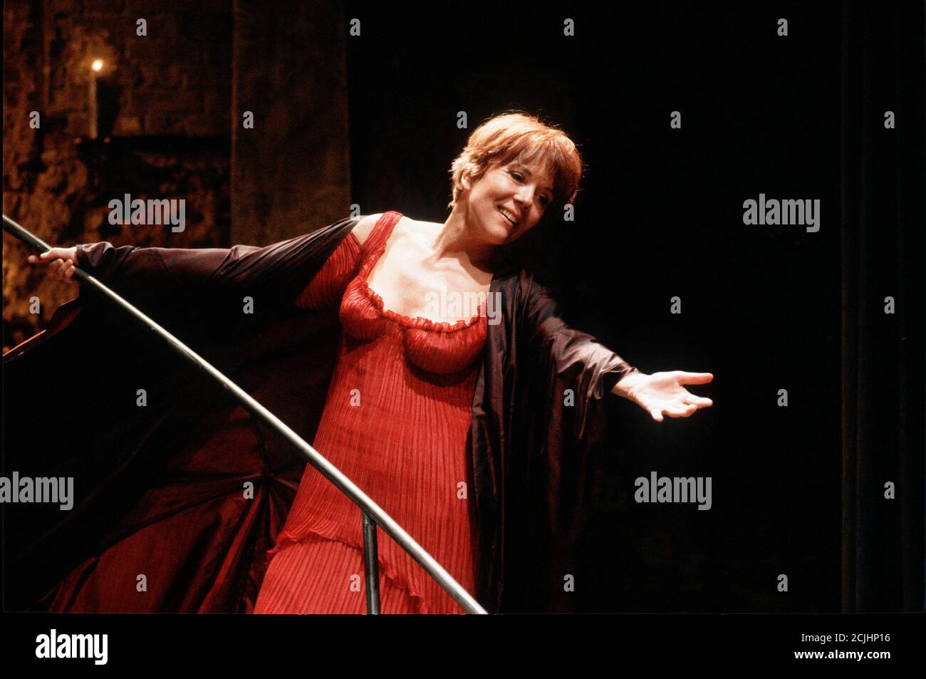 Diana Rigg (Cleopatra) in ALL FOR LOVE by John Dryden at the Almeida Theatre, London N1  30/04/1991  design: Peter J Davidson & Sue Willmington   director: Jonathan Kent Stock Photo