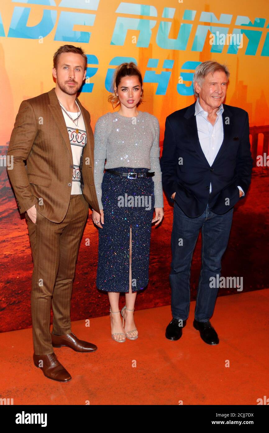 Cast members Ryan Gosling (L), Ana de Armas (C) and Harrison Ford (R)  attend a photocall