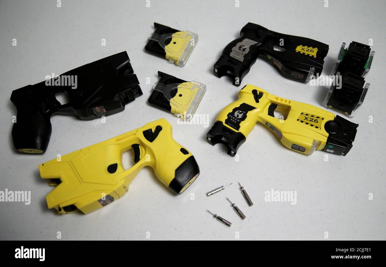 X26 taser hi-res stock photography and images - Alamy