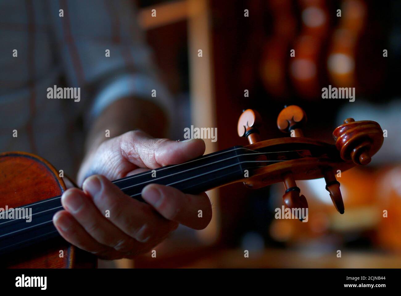 Antonio stradivaris hires stock photography and images Alamy