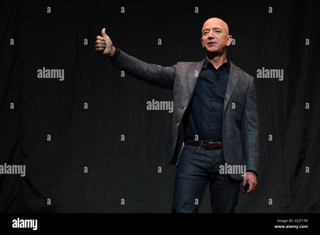 Jeff Bezos High Resolution Stock Photography and Images Alamy