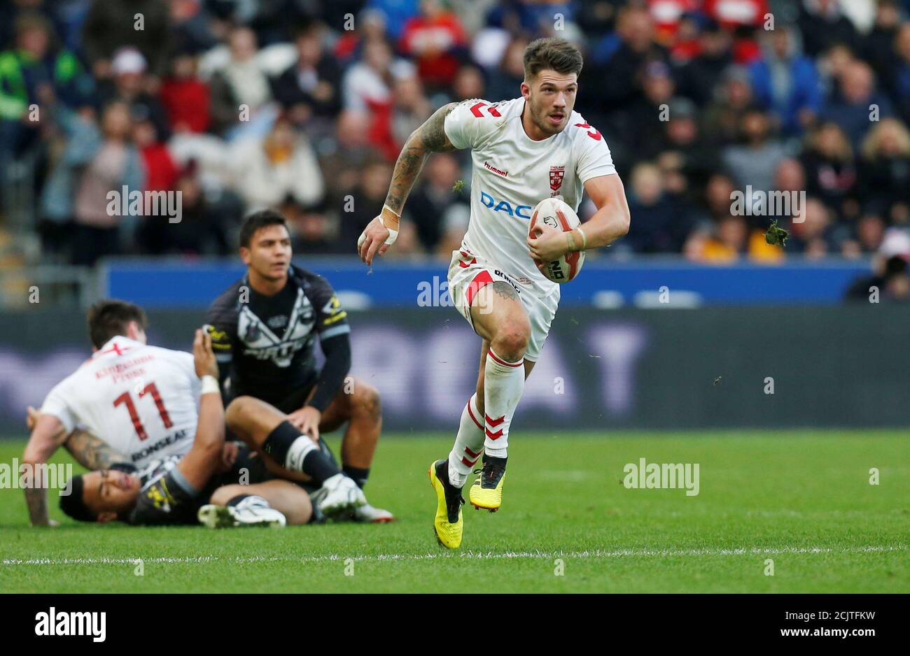 Rugby League - England v New Zealand - KCOM Stadium, Hull, Britain -  October 27, 2018 England's Oliver Gildart breaks away to score their third  try Action Images/Ed Sykes Stock Photo - Alamy