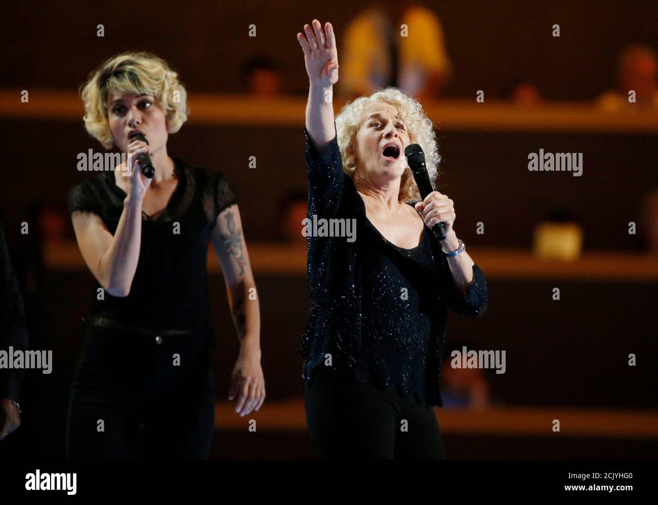 Musician Carole King Performs You Ve Got A Friend At The Democratic National Convention In Philadelphia Pennsylvania U S July 28 16 Reuters Lucy Nicholson Stock Photo Alamy