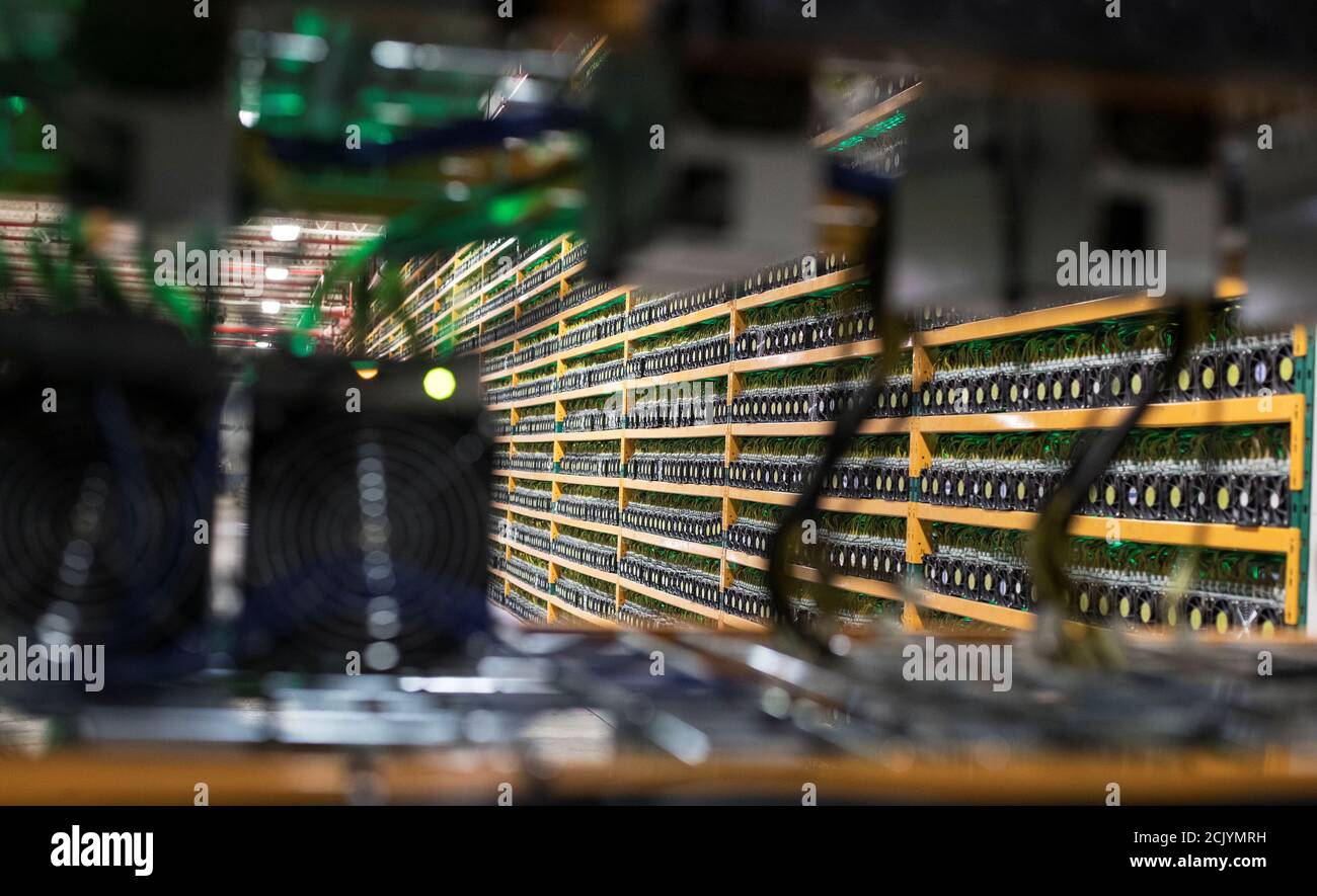 Corporate farming operation hires stock photography and images Alamy