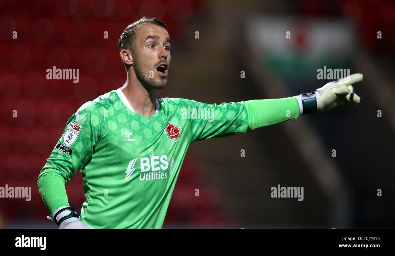 Alex cairns goalkeeper hi-res stock photography and images - Alamy