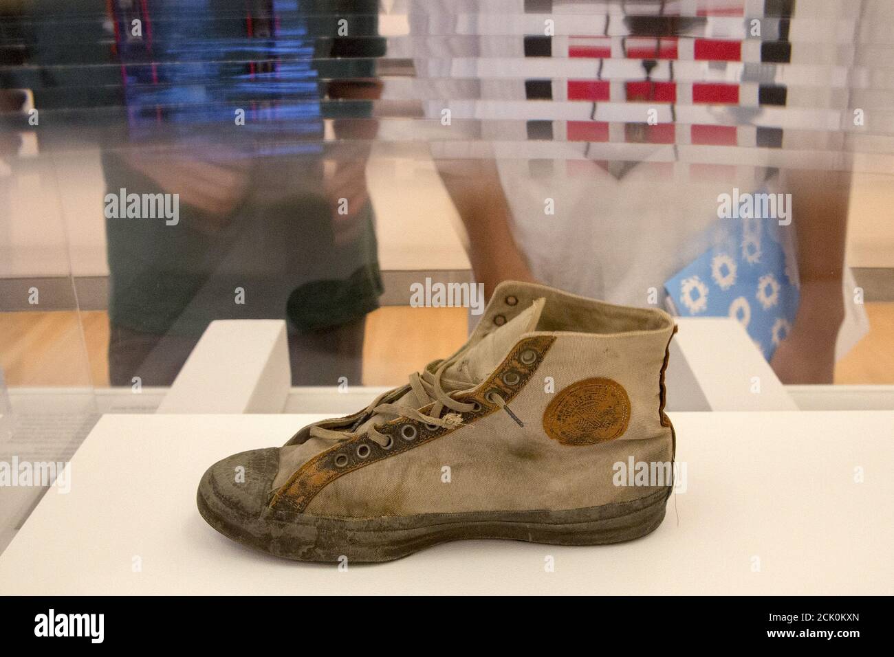 Converse 1917 hi-res stock photography and images - Alamy