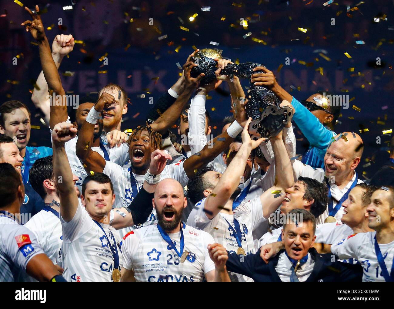 Handball - Men's EHF Champions League Final - HBC Nantes vs Montpellier HB  - Lanxess Arena, Cologne, Germany - May 27, 2018. Montpellier HB players  celebrate with the trophy. REUTERS/Thilo Schmuelgen Stock Photo - Alamy