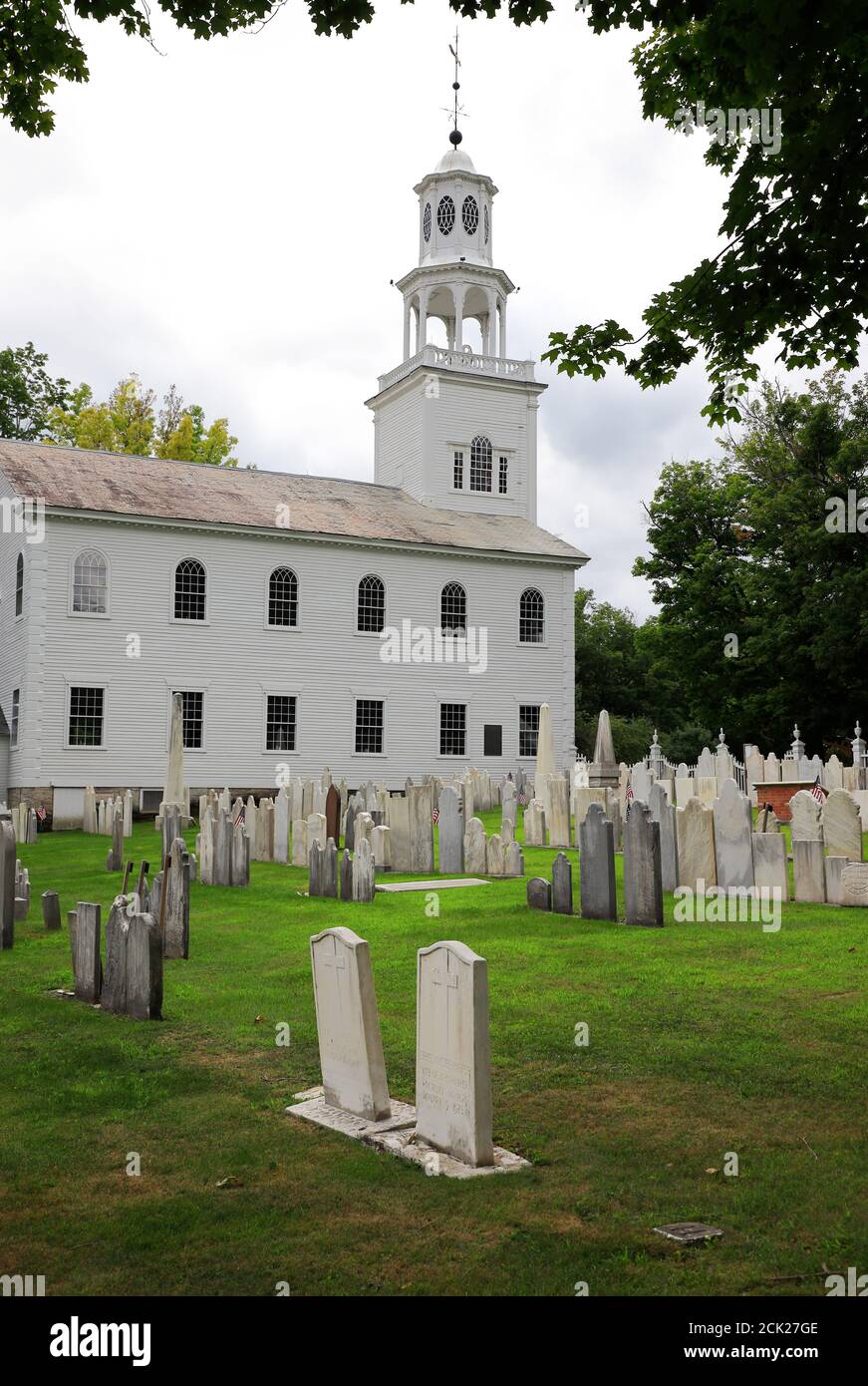 First Congregational church of Bennington with Old Bennington Cemetery in foreground.Old Bennington.Bennington.Vermont.USA Stock Photo