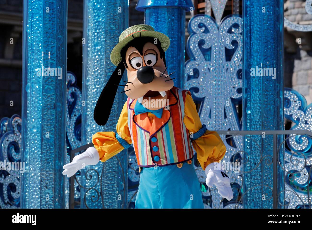 Disneyland Paris 25th Anniversary High Resolution Stock Photography And Images Alamy