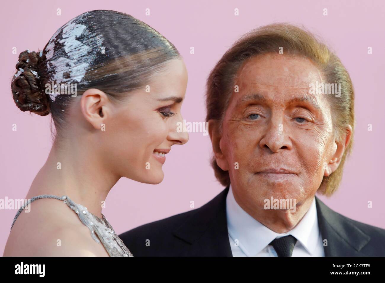 Olivia palermo where hi-res stock photography and images - Page 2 - Alamy