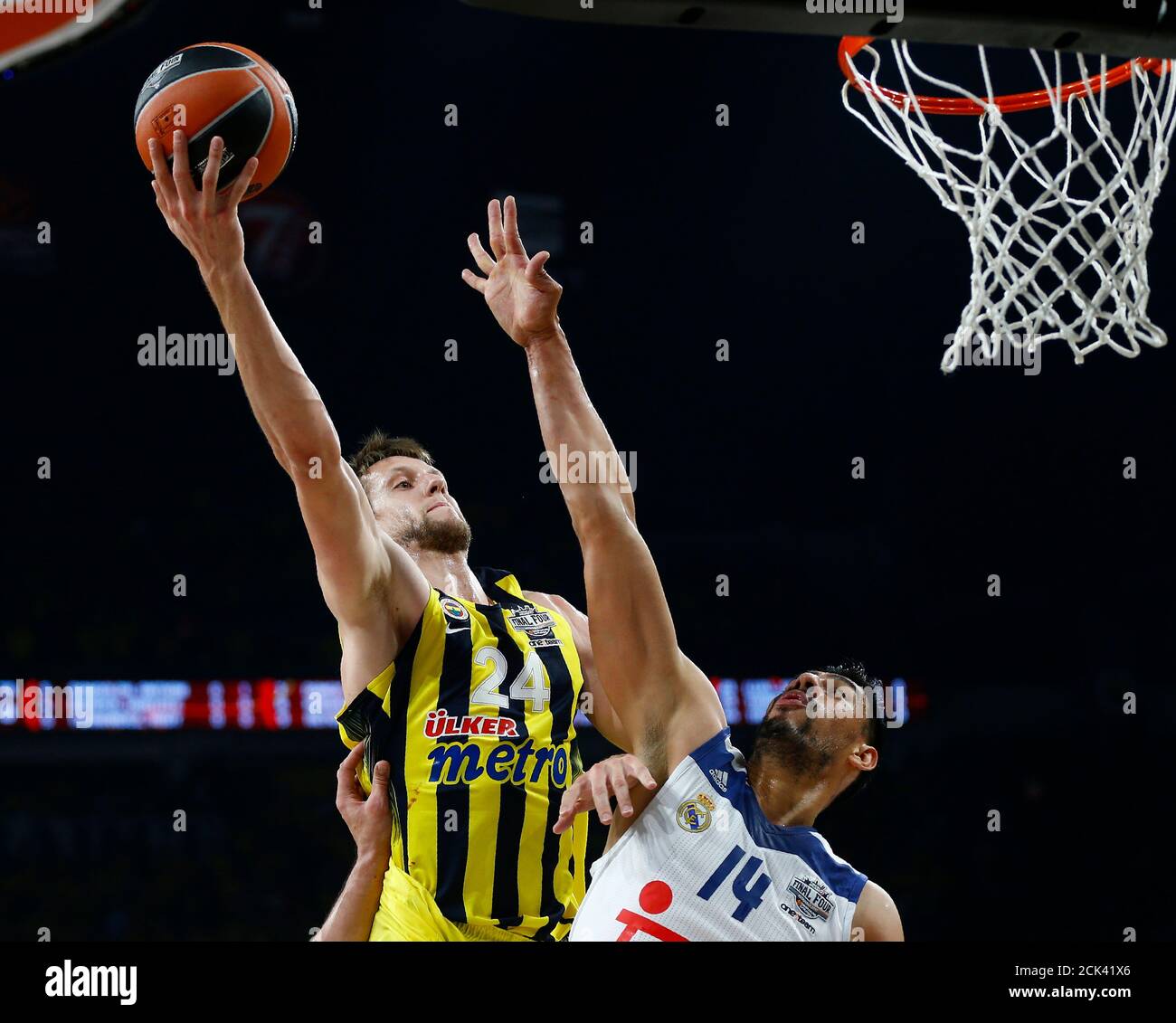 Basketball- Euroleague Final Four Semifinal - Fenerbahce v Real Madrid -  Sinan Erdem Dome, Istanbul, Turkey - 19/5/