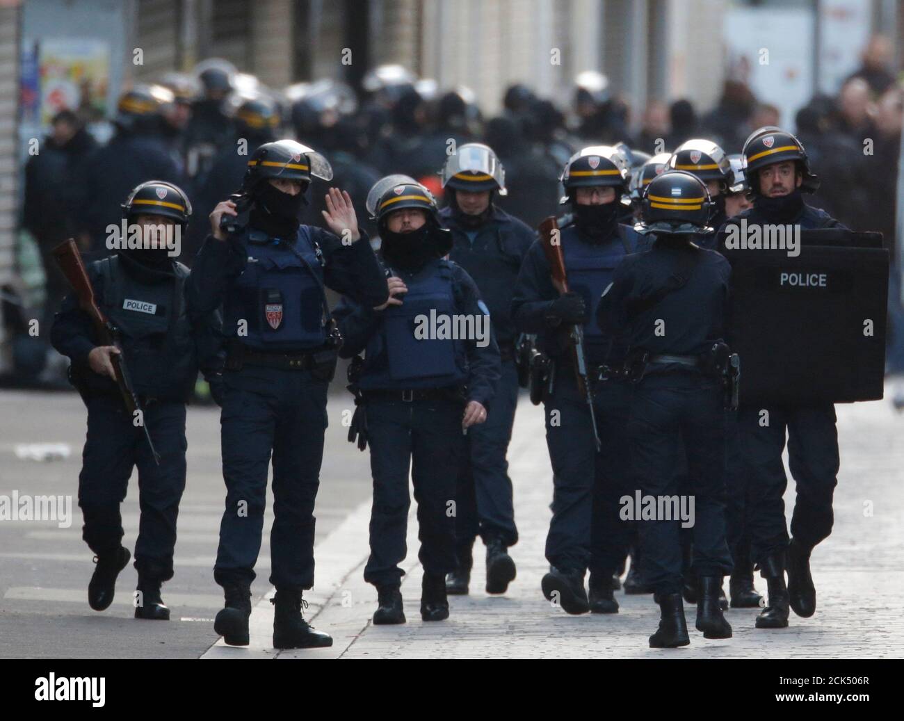 Crs french riot police force hi-res stock photography and images - Alamy
