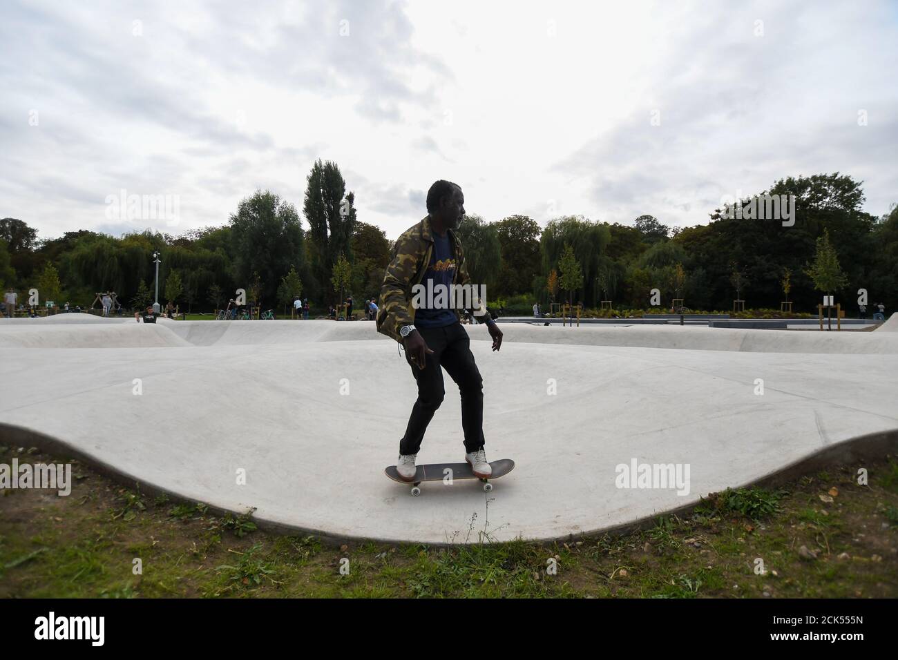 Park skateboarding hi-res stock photography and images - Page 26 - Alamy