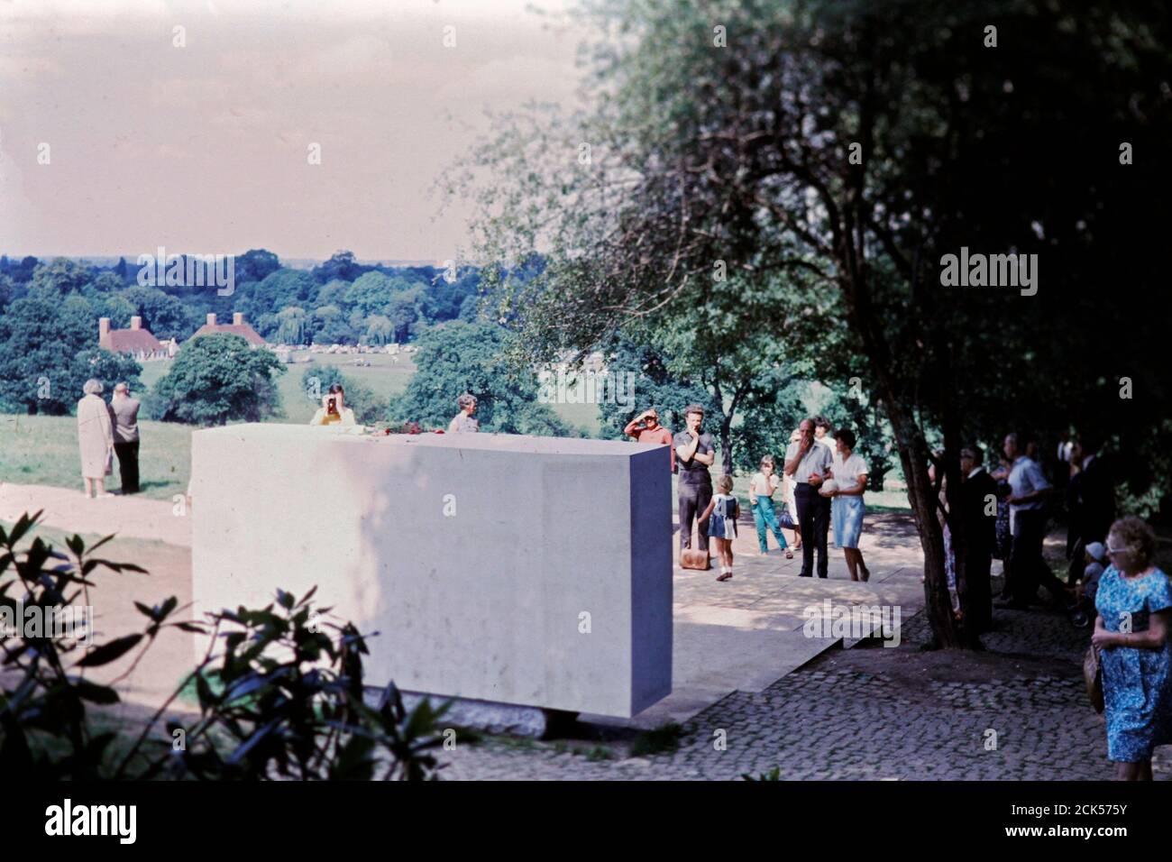 Tourists at the JFK Memorial in Runnymede in 1965 Stock Photo