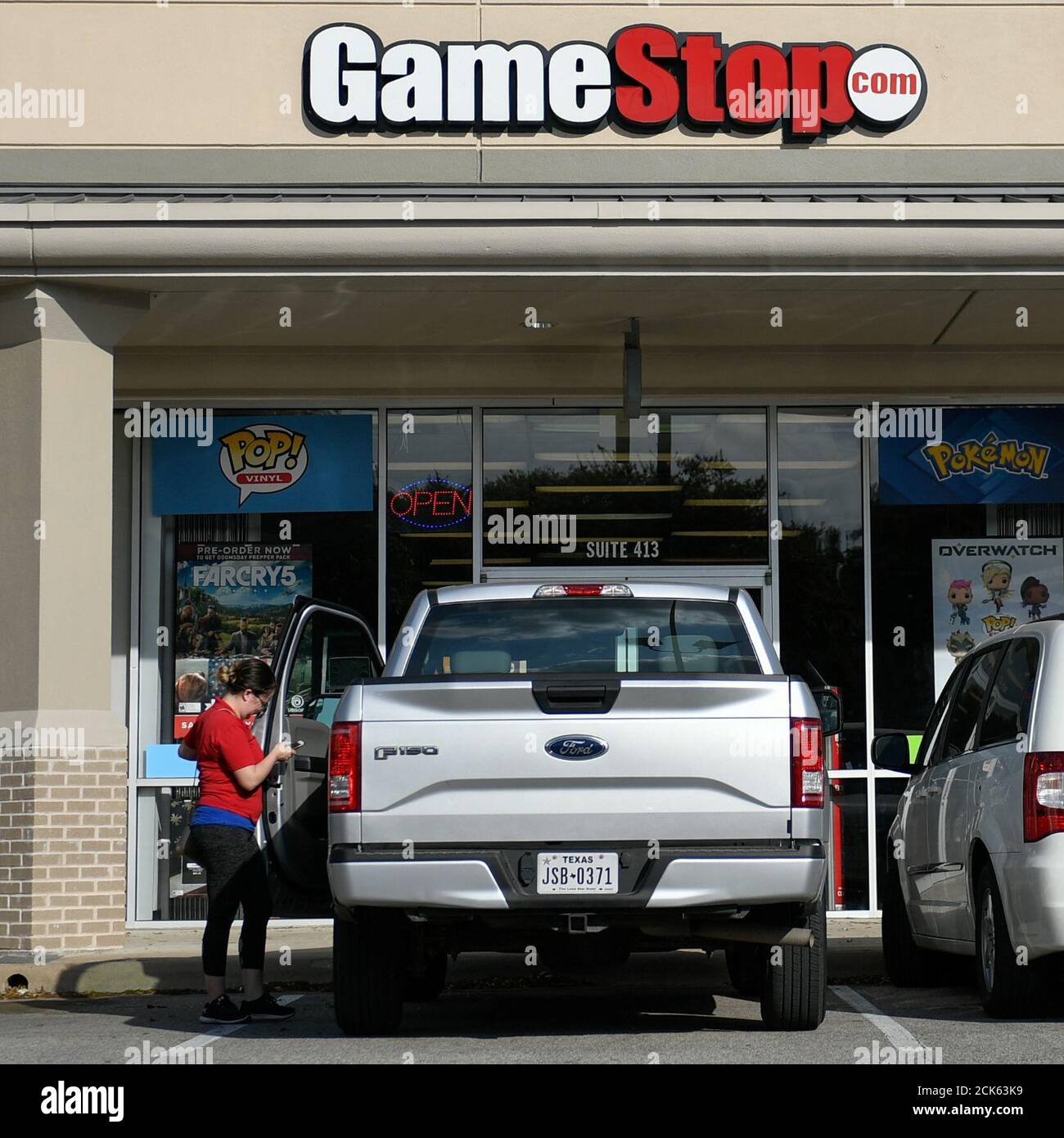Gamestop Store High Resolution Stock Photography and Images Alamy