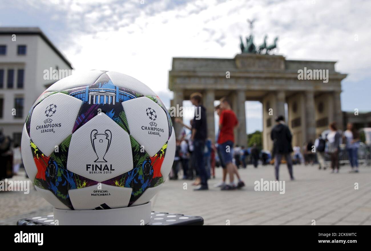 UEFA 2015 мяч